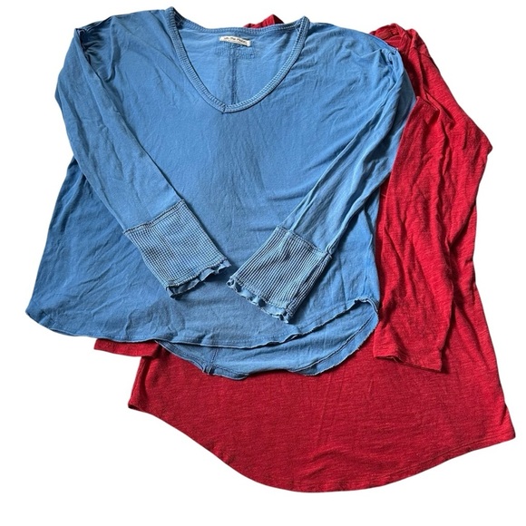 Women's V-Neck Long Sleeve Tops - Blue and Red - Picture 2 of 16